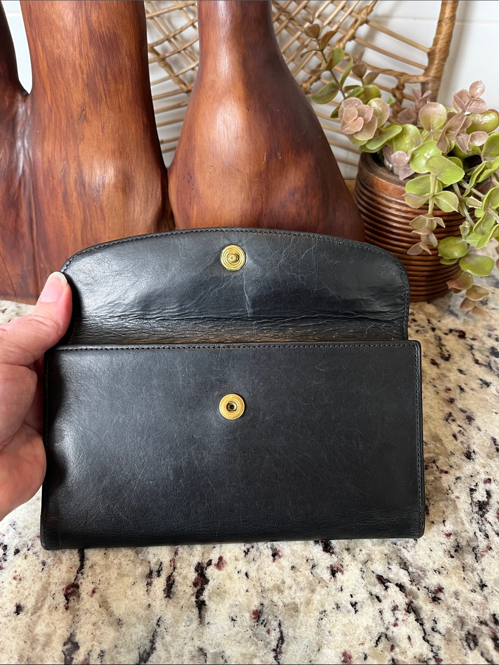 90’s Vintage Coach Black Leather Envelope Wallet - Picture 4 of 10